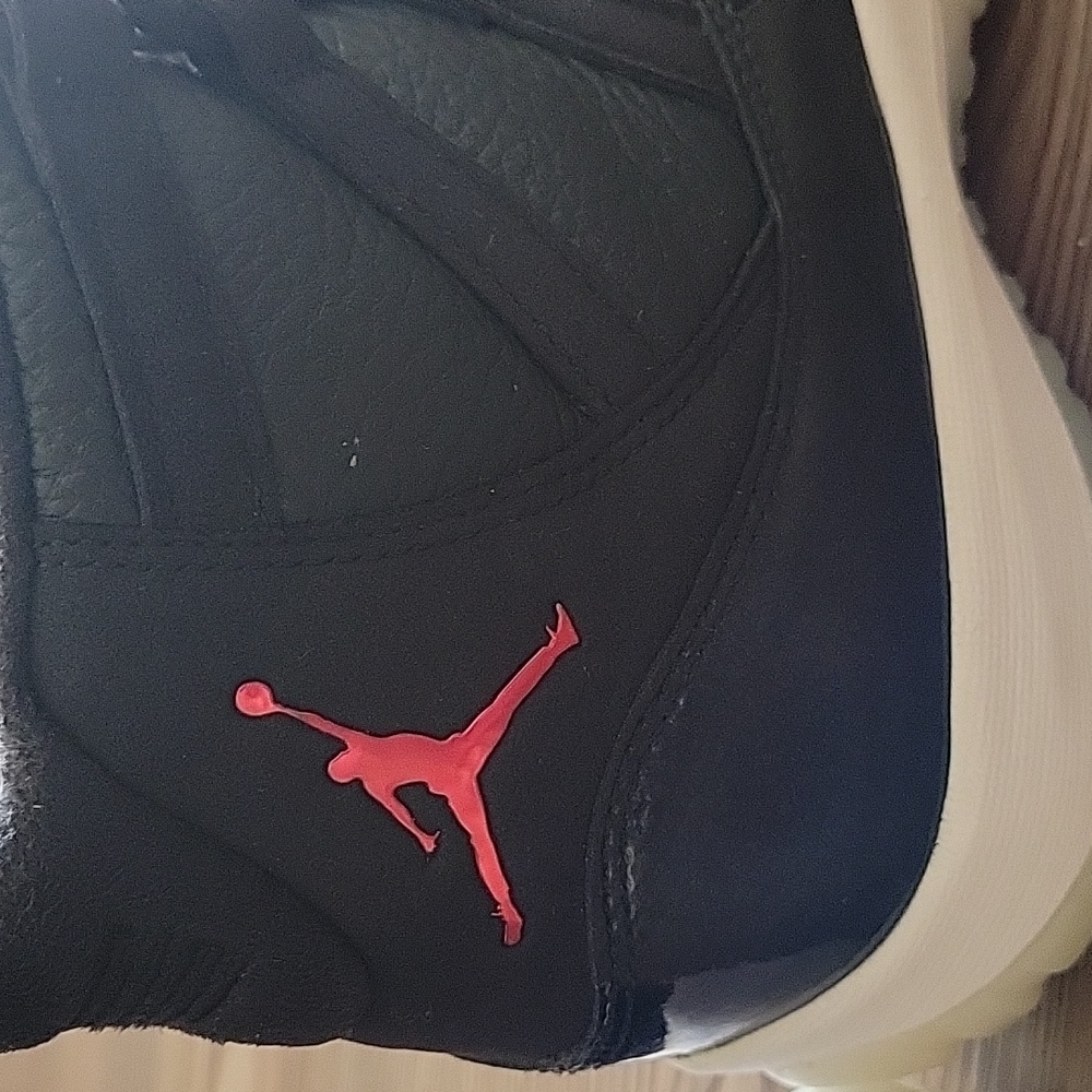 Nike Air Jordan 11 Retro 72-10 - Picture 9 of 13